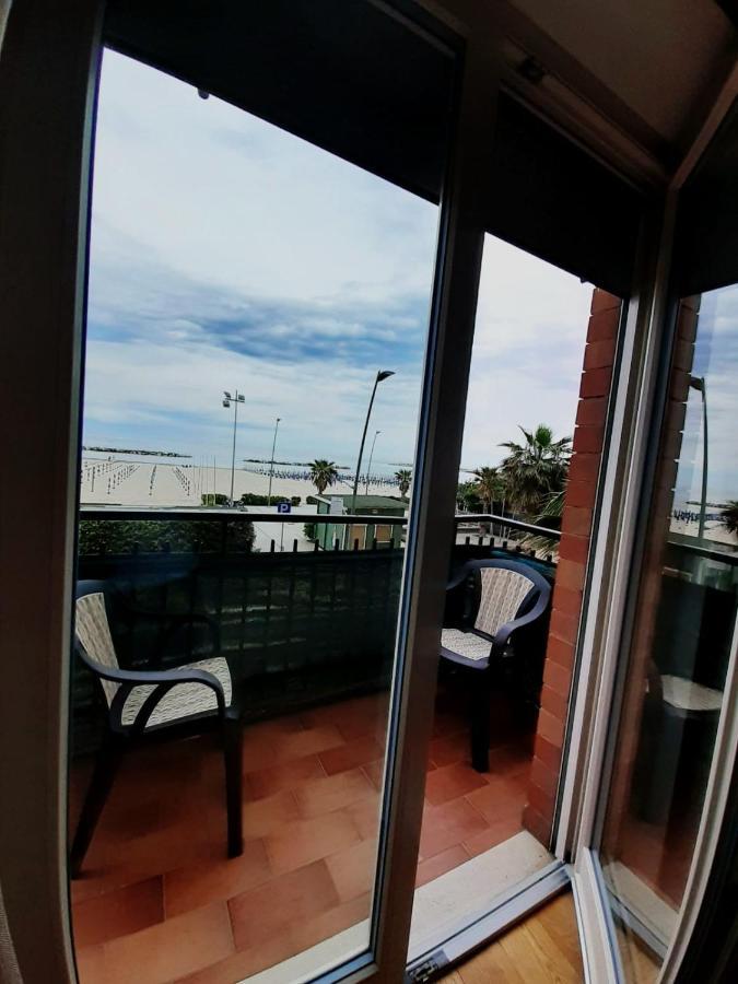 チヴィタノーヴァ・マルケ Belo Horizonte Bed & Breakfast エクステリア 写真
