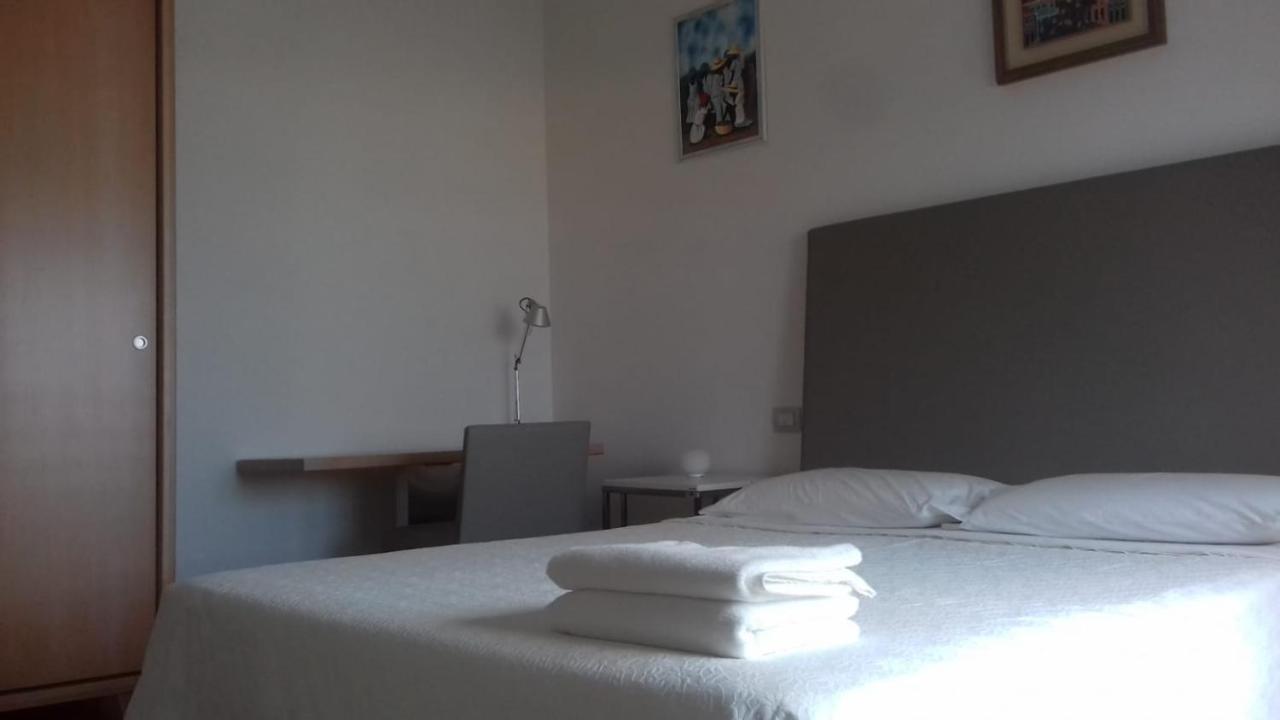 チヴィタノーヴァ・マルケ Belo Horizonte Bed & Breakfast エクステリア 写真